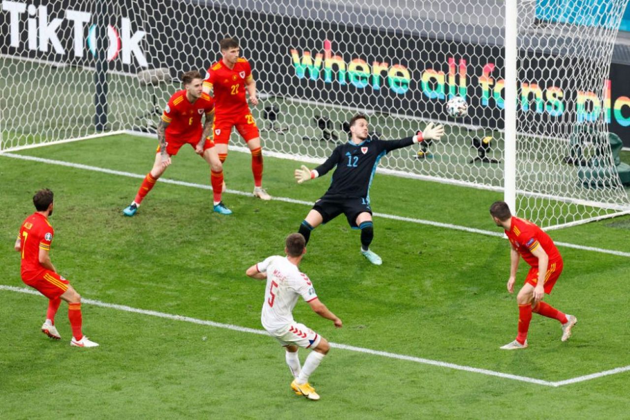 Sah mat! Danemarca, prima calificata in sferturi dupa ce a facut instructie cu nationala lui Bale! Aici ai tot ce s-a intamplat in Tara Galilor 0-4 Danemarca_7