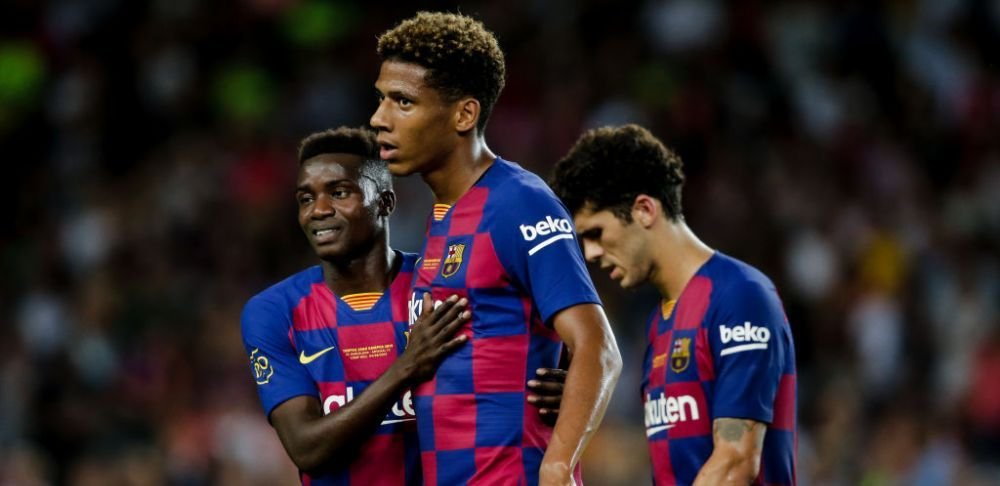 Barcelona a renuntat la fundasul central care a spus ca nu vrea sa mai auda de clubul catalan! Va ajunge la fosta echipa a lui Adrian Ursea