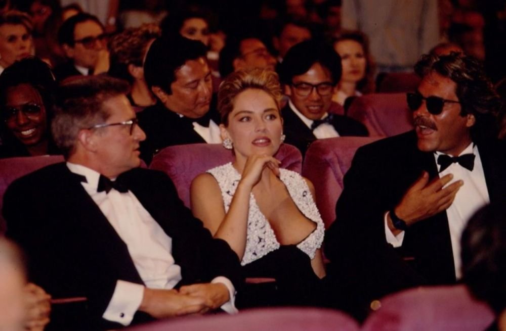 Sharon Stone, prea sexy pentru varsta ei. Actrita a pozat in costum de baie la 63 de ani_4