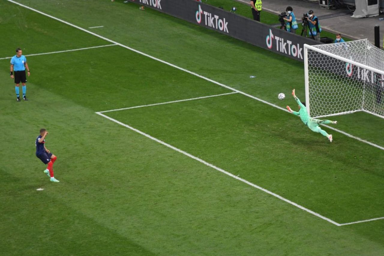 Campioana mondiala, ingropata de Mbappe la loviturile de departajare! Elvetia, calificata in sferturi dupa un meci fabulos pe Arena Nationala! Aici ai tot ce s-a intamplat_15