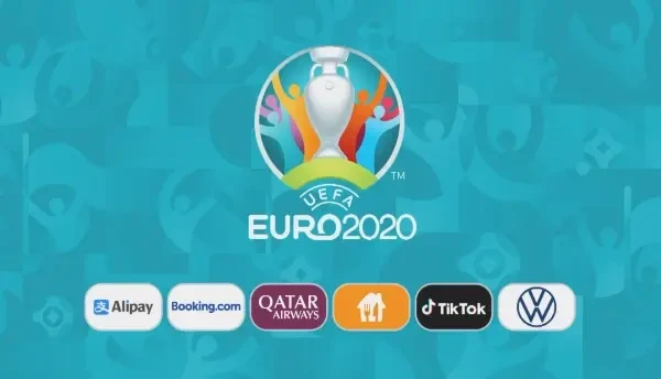 Anglia e din nou periculoasa! Trippier a centrat din corner, Maguire a reluat cu capul, insa a fost marcat bine de Gosens si a trimis pe langa