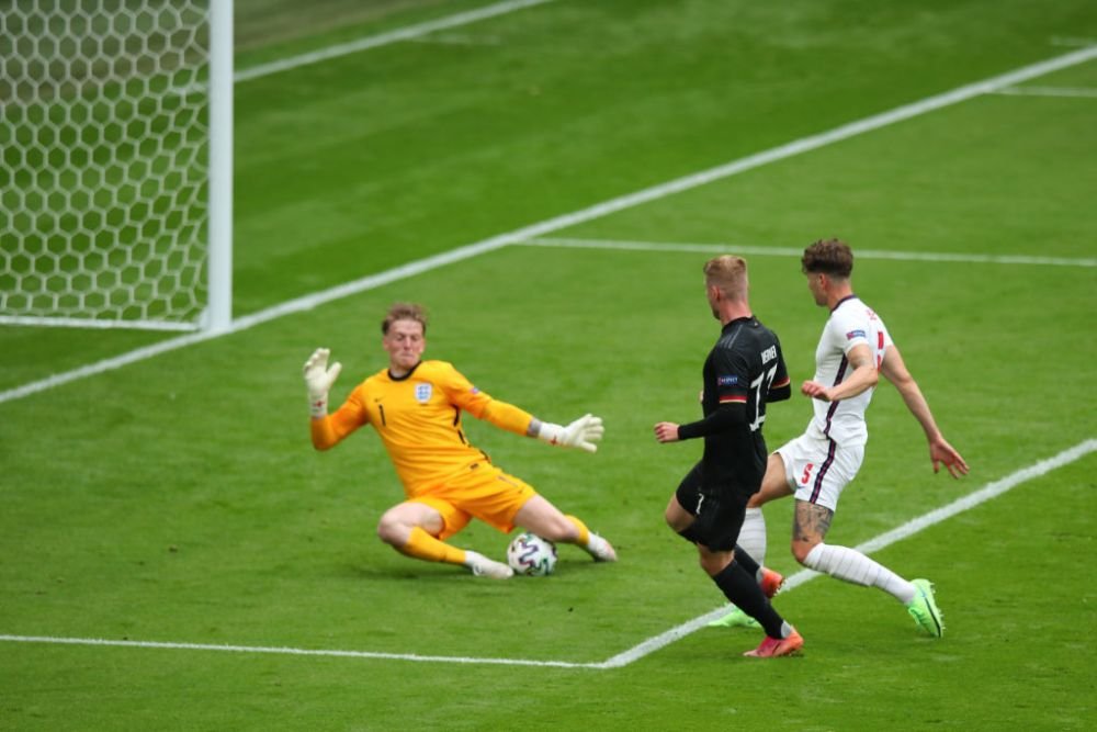 S-a anulat blestemul! :) Anglia o trimite acasa pe Germania in 'optimi'! Sterling si Harry Kane au inscris in poarta lui Neuer! Aici ai tot ce s-a intamplat in Anglia 2-0 Germania_5