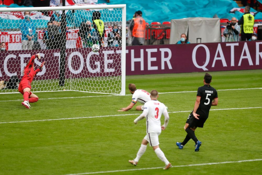 S-a anulat blestemul! :) Anglia o trimite acasa pe Germania in 'optimi'! Sterling si Harry Kane au inscris in poarta lui Neuer! Aici ai tot ce s-a intamplat in Anglia 2-0 Germania_9