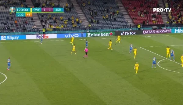 GOOOOOL UCRAINA! Dovbyk primeste in careu de la Zinchenko si trimite in poarta!