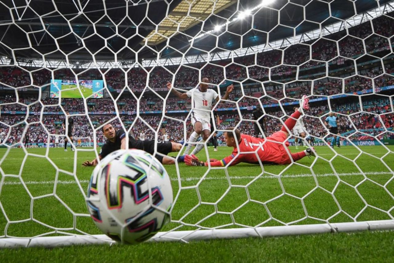 Decizia luata de Manchester City dupa ce Sterling a stralucit impotriva Germaniei la Euro! Anuntul facut de englezi_4