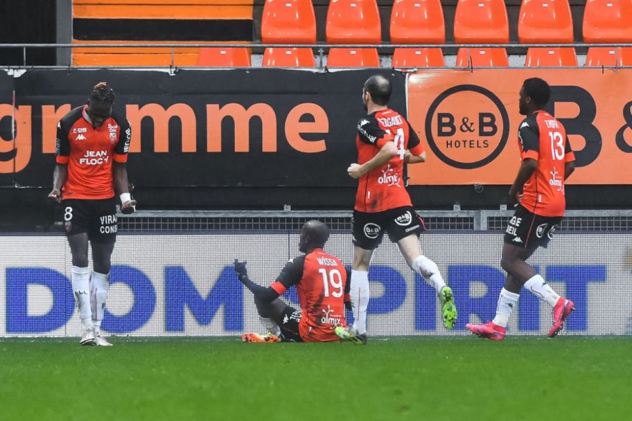 Drama prin care trece un star din Ligue 1! Fotbalistul, atacat cu acid in miez de noapte_4