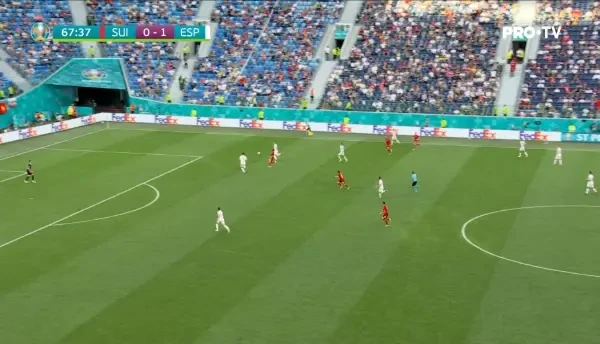 GOOOOOOOL ELVETIA! Pau Torres si Laporte au gresit nepermis, Freuler a recuperat balonul in coltul careului de 16 metri si i-a trimis lui Shaqiri, care a inscris fara probleme