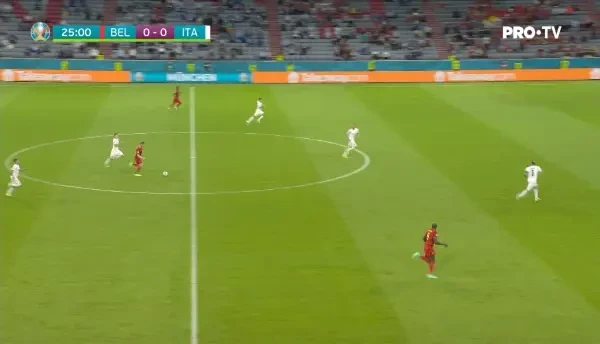 OCAZIE BELGIA! Patrundere superba a lui Lukaku in careu, atacantul a sutat pe centru, dar Donnarumma a intervenit din nou