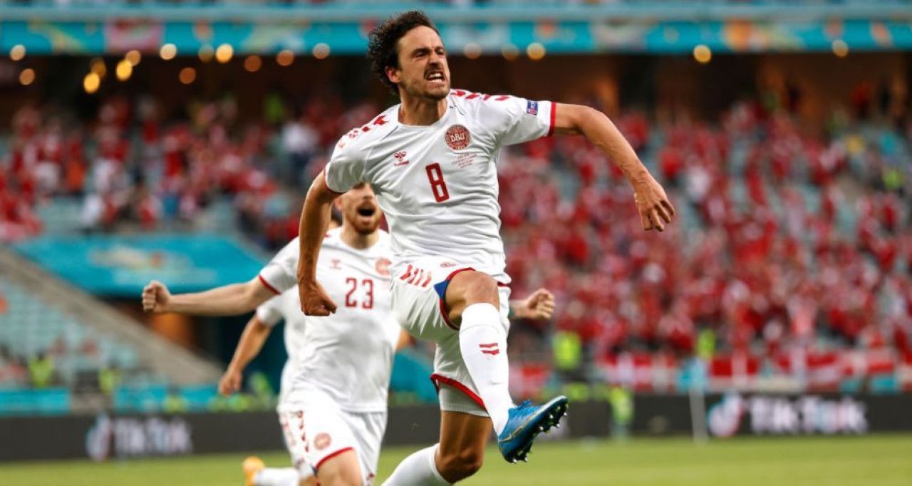 Au castigat cu inima! :) Danemarca e in semifinale dupa victoria cu Cehia! Schick a inscris, dar nu a fost de ajuns! Aici ai tot ce s-a intamplat in Cehia 1-2 Danemarca_4