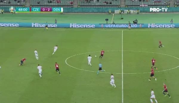 GOOOOOL CEHIA! Schick primeste in careu de la Coufal si inscrie cu un sut din apropierea punctului cu var. GOOOOOL CEHIA! Schick primeste in careu de la Coufal si inscrie cu un sut din apropierea punctului cu var