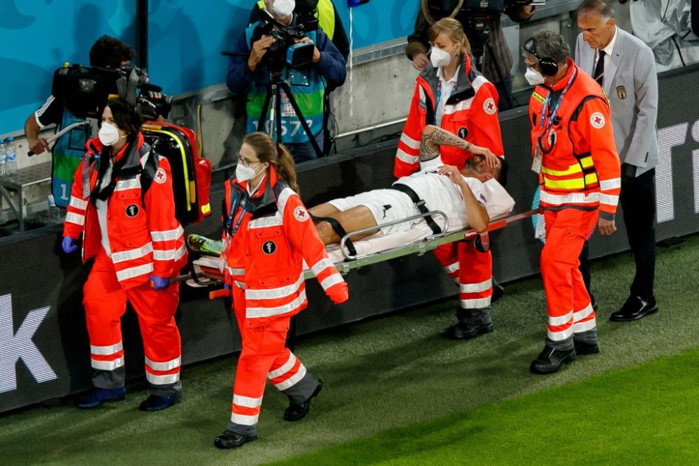 Spinazzola, primit ca un rege de coechipieri dupa accidentare! Spiritul de echipa al Italiei, principalul argument pentru castigarea Campionatului European_4