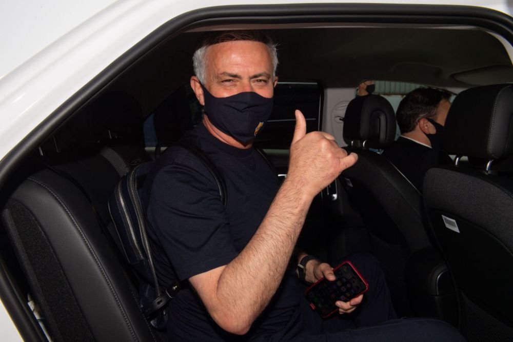 Mourinho, facut praf de presa din Anglia dupa calificarea in semifinale! 