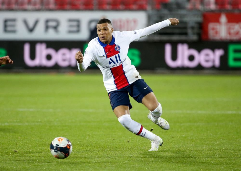 EURO 2020 si Copa America au schimbat favoritii pentru Balonul de Aur. Cine e favorit la trofeu dupa prestatia neconvingatoare a lui Mbappe _5