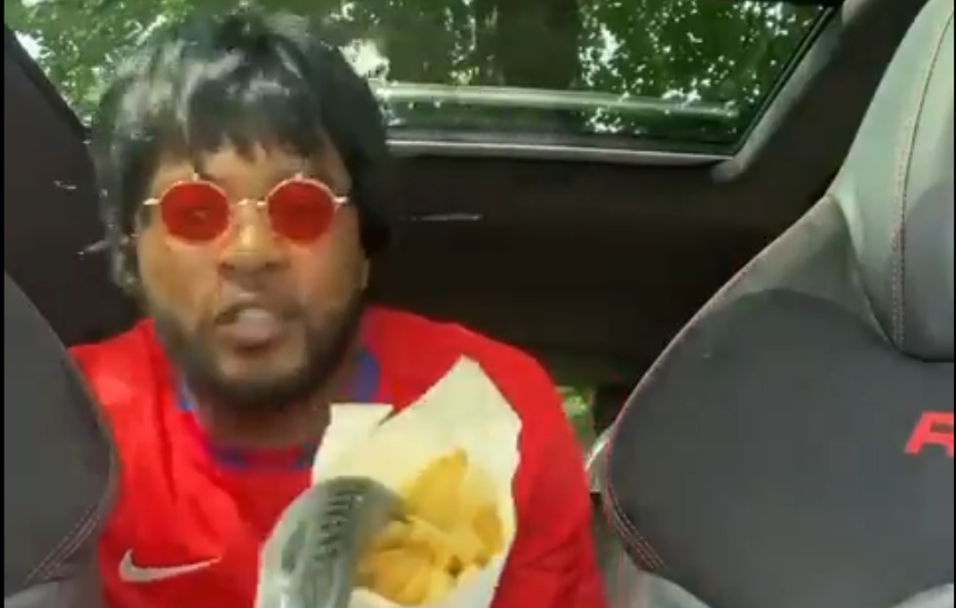 Patrice Evra si-a ales favorita de la Euro! Ultima data cand au castigat ceva, dinozaurii inca traiau :))