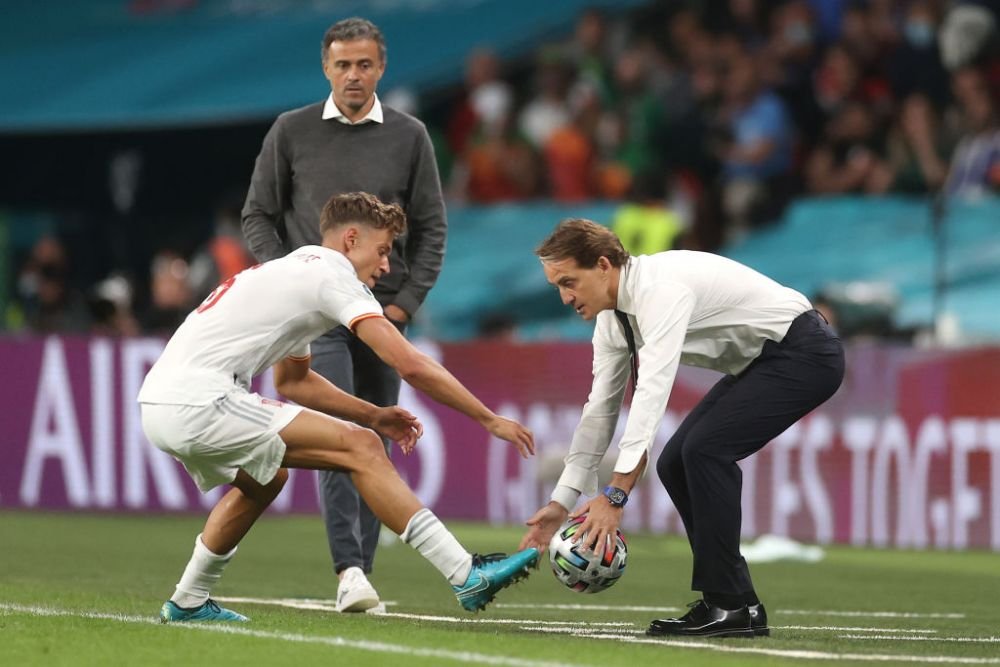 A fost show total! Italia si Spania au facut spectacol pe teren, suporterii s-au dat in spectacol in tribune. Imaginile zilei la Euro 2020_19
