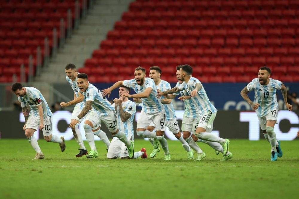 Lionel Messi, insangerat in semifinalele Copa America. A jucat accidentat din minutul 57, iar imaginile cu el au facut inconjurul lumii _9
