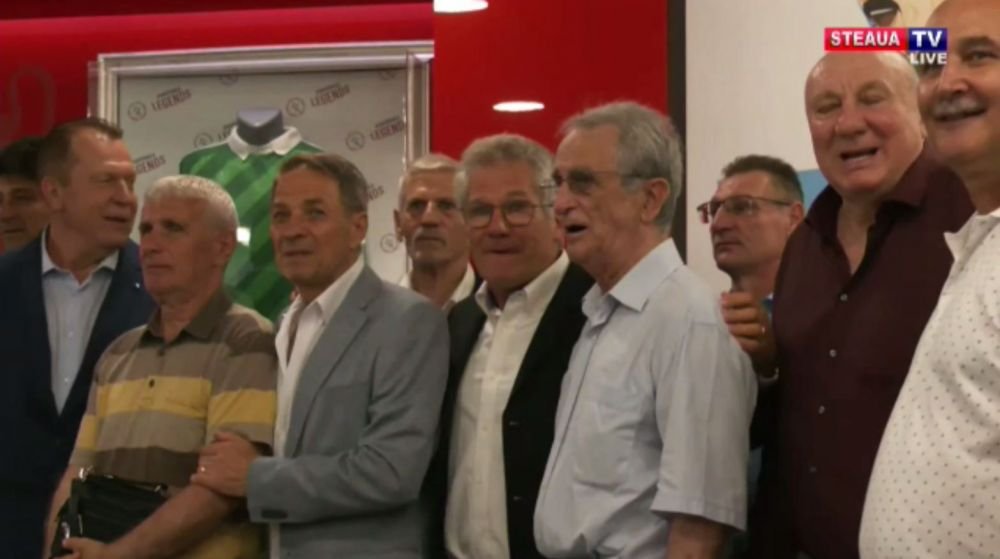 Imagini spectaculoase din Ghencea! Fostele glorii ale Stelei, prezente la inaugurarea noului stadion + Scenografie superba realizata de fanii stelisti_6