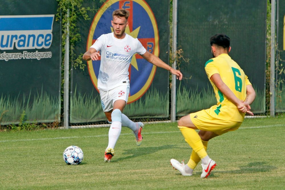 FCSB o bate si pe CS Mioveni si are un record perfect in amicale! Ondrasek, la debut! Cum s-a descurcat atacantul _11