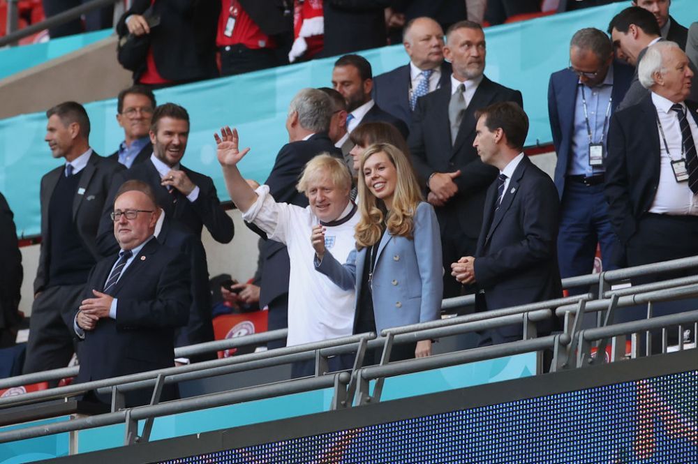 Boris Johnson si sotia sa, in prim planul invitatiilor de pe Wembley. Premierul britanic i-a eclipsat pe David Beckham si pe Printul William_3