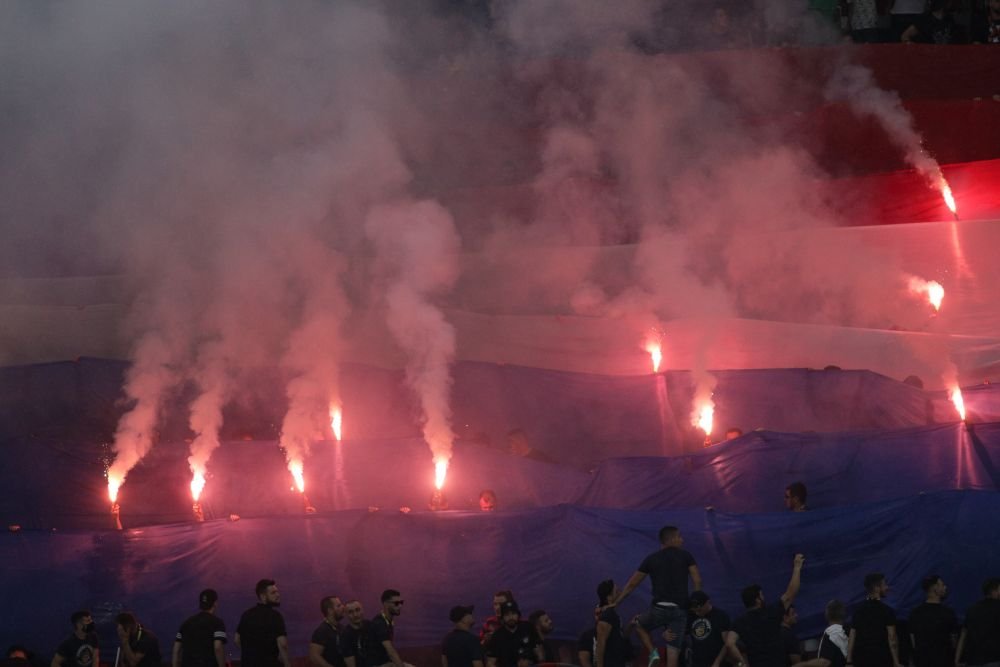 Nu stiu daca suporterii FCSB ar avea puterea sa mearga in Liga 4 dupa echipa lor! Ultrasii Stelei, laudati de un mare rival