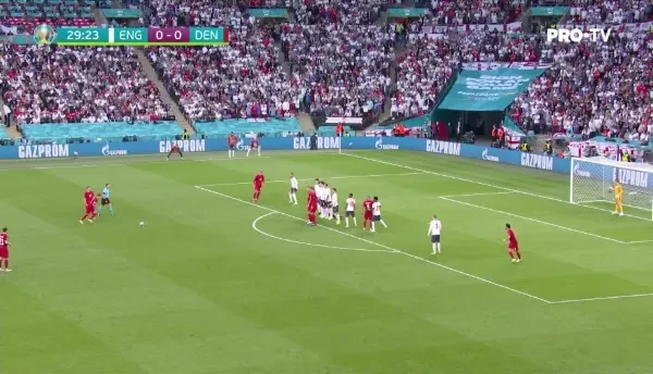 S-a incheiat timpul regulamentar! Autogolul lui Kajer o tine pe Anglia in viata