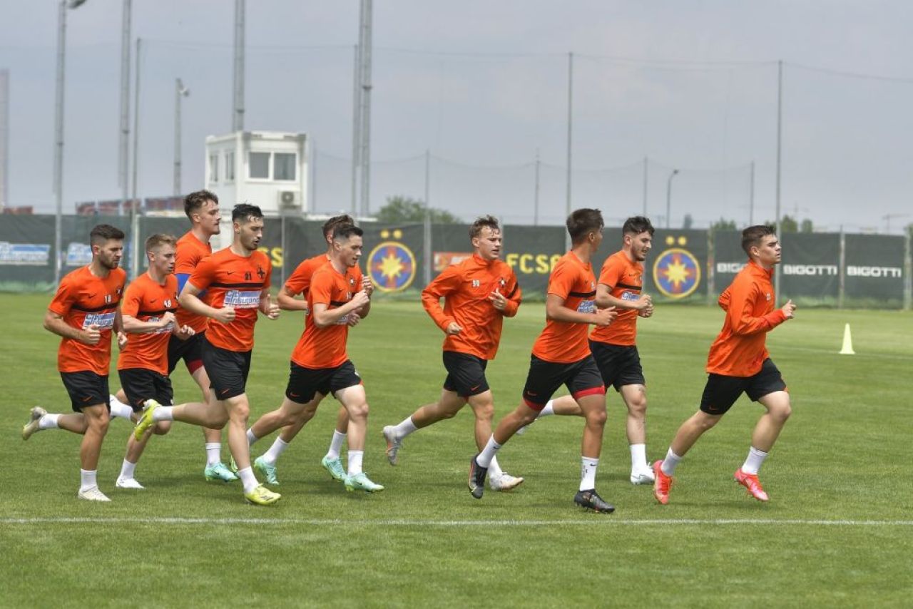 AS FC Buzau - FCSB, LIVE vineri, de la 19:30 pe PRO X | Echipa lui Todoran vrea inca o victorie inainte de startul campionatului _1