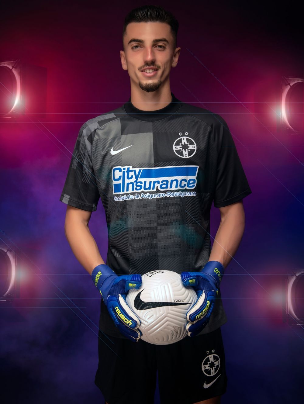 FCSB si-a prezentat noul echipament de joc! Imagini spectaculoase cu tinutele oficiale ale lui jucatorilor _3