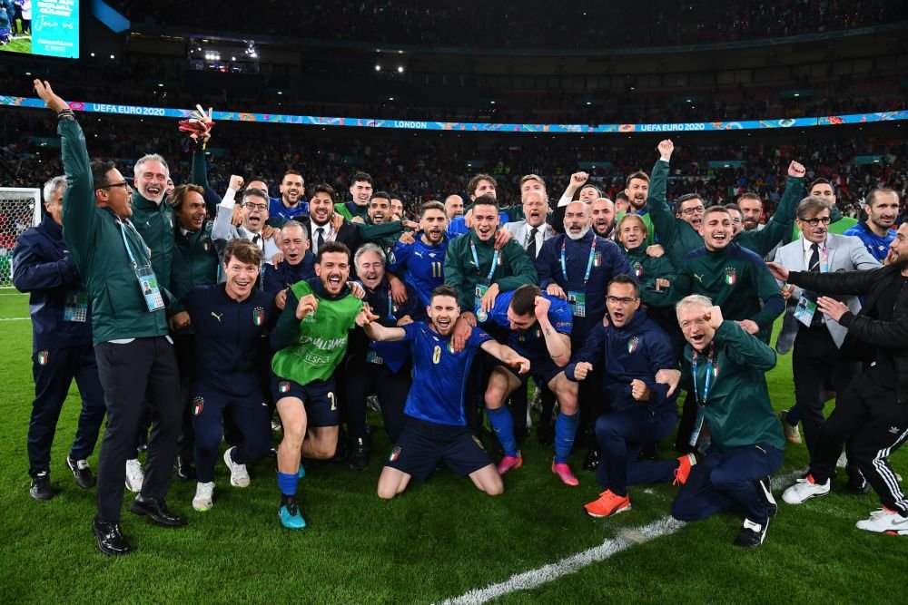 Team Managerul Italiei are sange romanesc! Legenda de la Inter Milano si Fiorentina este seful 
