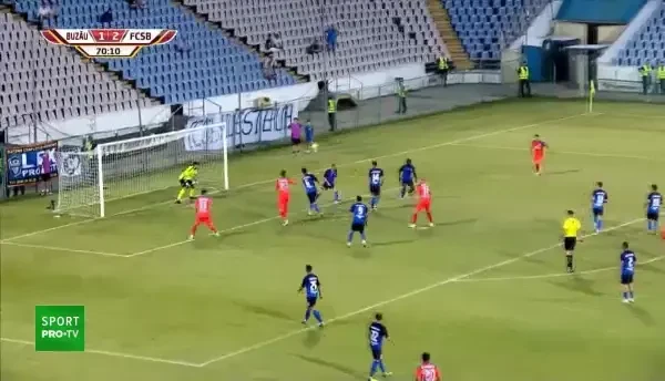 Vucur i-a furat painea lui Ondrasek! Fundasul a marcat primul gol in tricoul lui FCSB