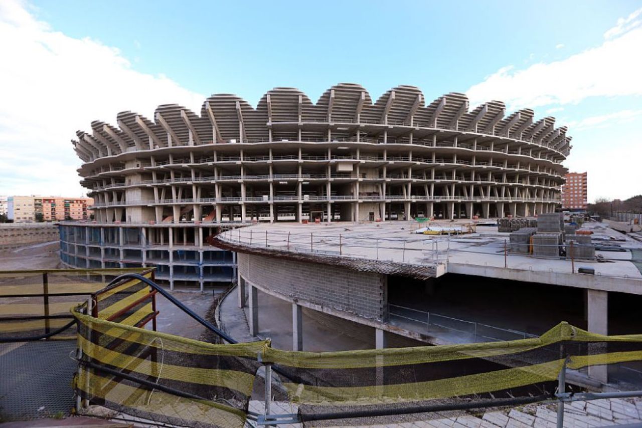 Stadionul de 300 de milioane de euro a ajuns o ruina! Arena trebuia sa fie inaugurata in 2009 _6