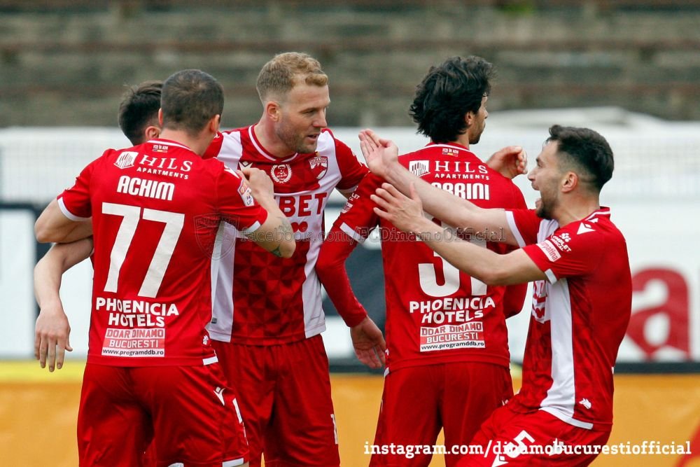 Dusan Uhrin s-a saturat! Antrenorul care a salvat-o pe Dinamo de la retrogradare sezonul trecut a plecat din 