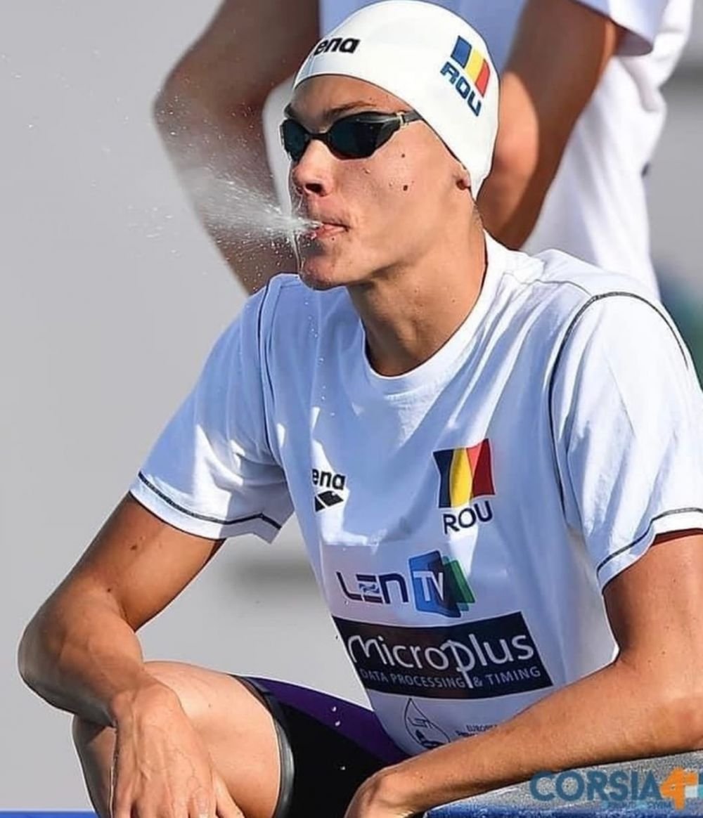 David Popovici, medalie de aur la Campionatul European! Cate medalii a castigat pentru Romania