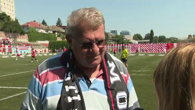 Uhrin s-a despartit in urale de fanii lui Dinamo la Cupa DDB! Imagini de senzatie. Ce au spus Muresan si Danciulescu despre Bonetti_11