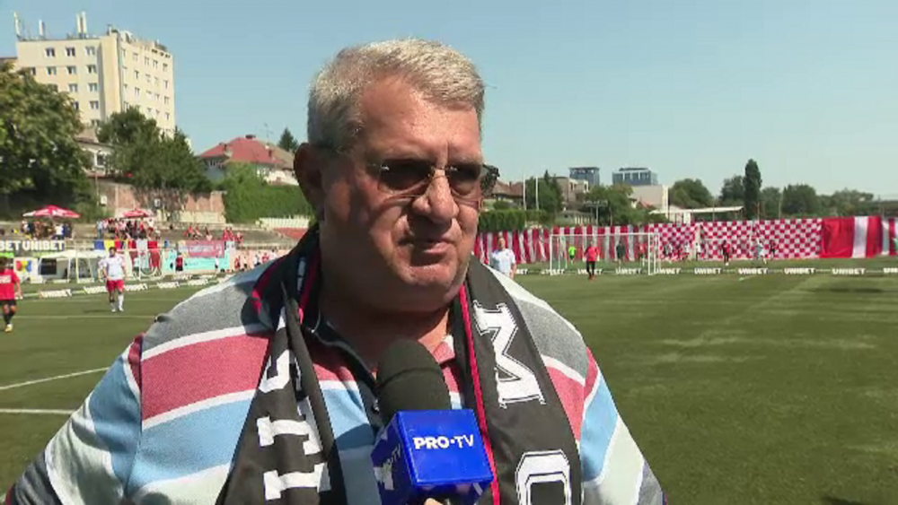 Uhrin s-a despartit in urale de fanii lui Dinamo la Cupa DDB! Imagini de senzatie. Ce au spus Muresan si Danciulescu despre Bonetti_12