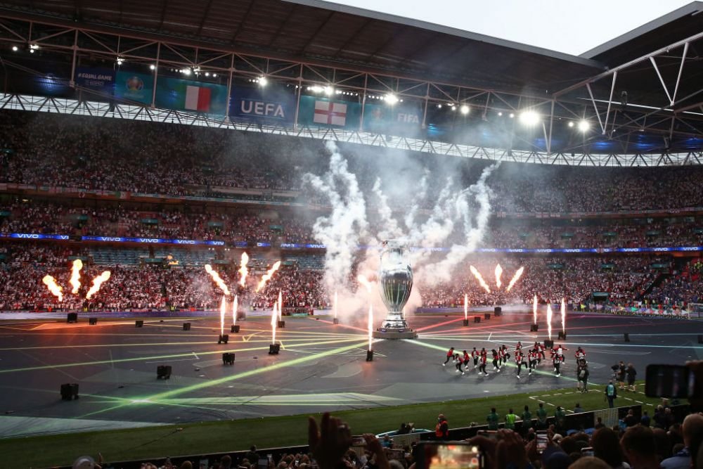 Show total inainte de finala Euro 2020 dintre Italia si Anglia! Artificii, coregrafie si un trofeu urias pentru un spectacol de poveste   _3