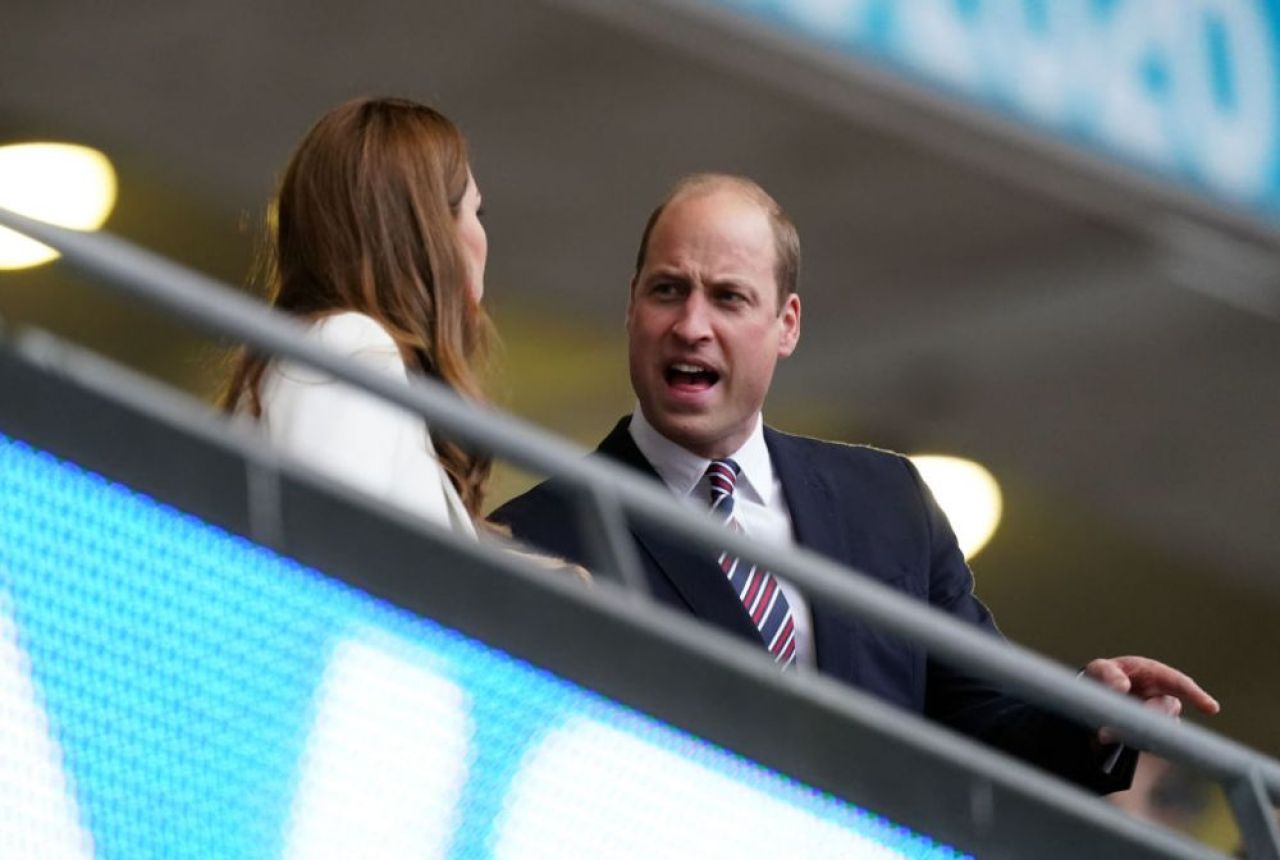 Printul George a facut spectacol pe Wembley. Gestul cu care baiatul Ducilor de Cambridge a facut inconjurul lumii la golul Angliei VIDEO_1