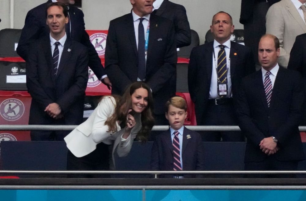 Printul George a facut spectacol pe Wembley. Gestul cu care baiatul Ducilor de Cambridge a facut inconjurul lumii la golul Angliei VIDEO_7