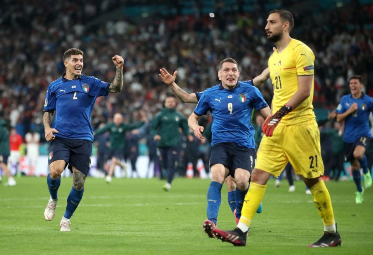 Donnarumma, jucatorul turneului de la Euro 2020! Fotbalistii laureati de UEFA la acest Campionat European _4