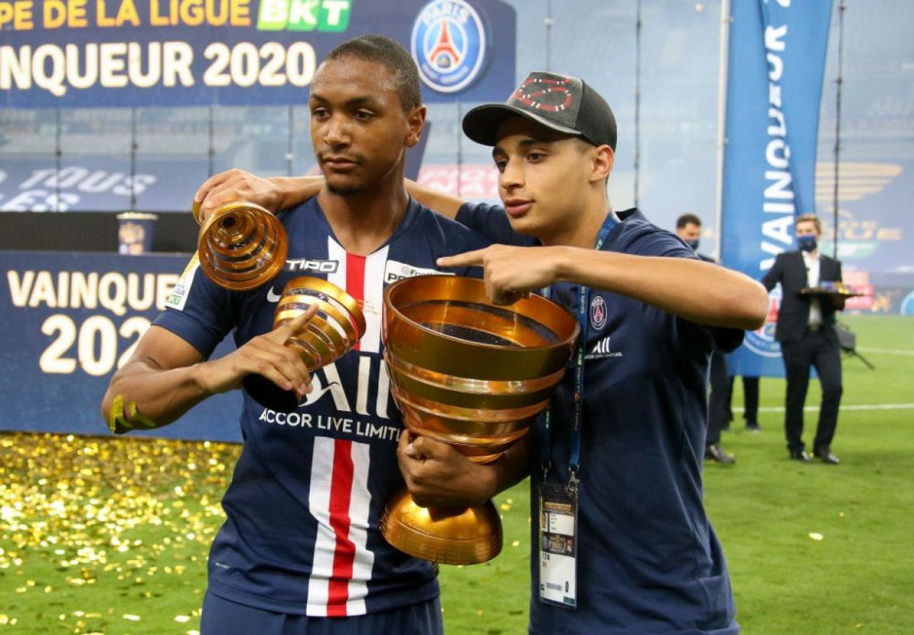 FC Barcerlona a transferat un jucator de la PSG! Lovitura pentru clubul din Paris_5