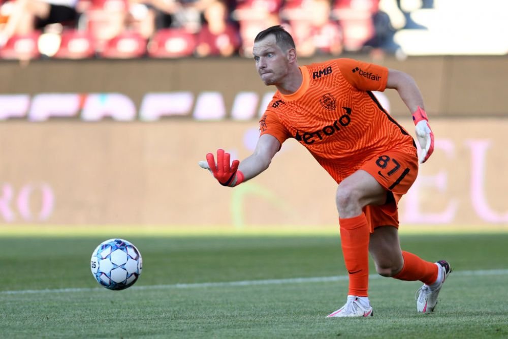 A fost nebunie totala in Bosnia si Hertegovina! Chipciu, eroul campioanei Romaniei, dupa o executie de vis in minutele de prelungire. Aici ai cele mai tari fazi ale meciului Borac 2-1 CFR Cluj_9