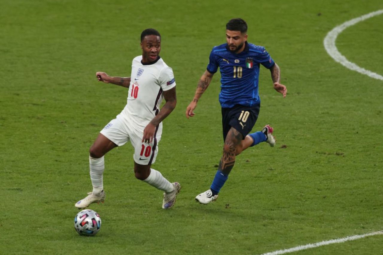 UEFA a anuntat echipa oficiala a turneului! Cinci jucatori italieni au prins 'primul 11'! Golgheterul Ronaldo a fost lasat pe dinafara. Cum arata_4