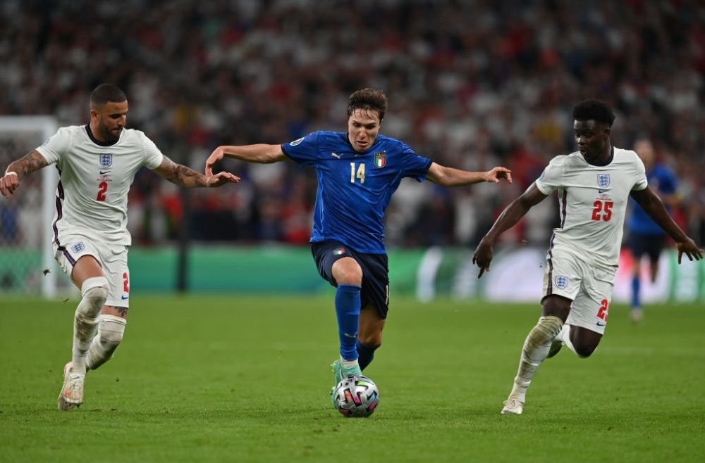 UEFA a anuntat echipa oficiala a turneului! Cinci jucatori italieni au prins 'primul 11'! Golgheterul Ronaldo a fost lasat pe dinafara. Cum arata_10