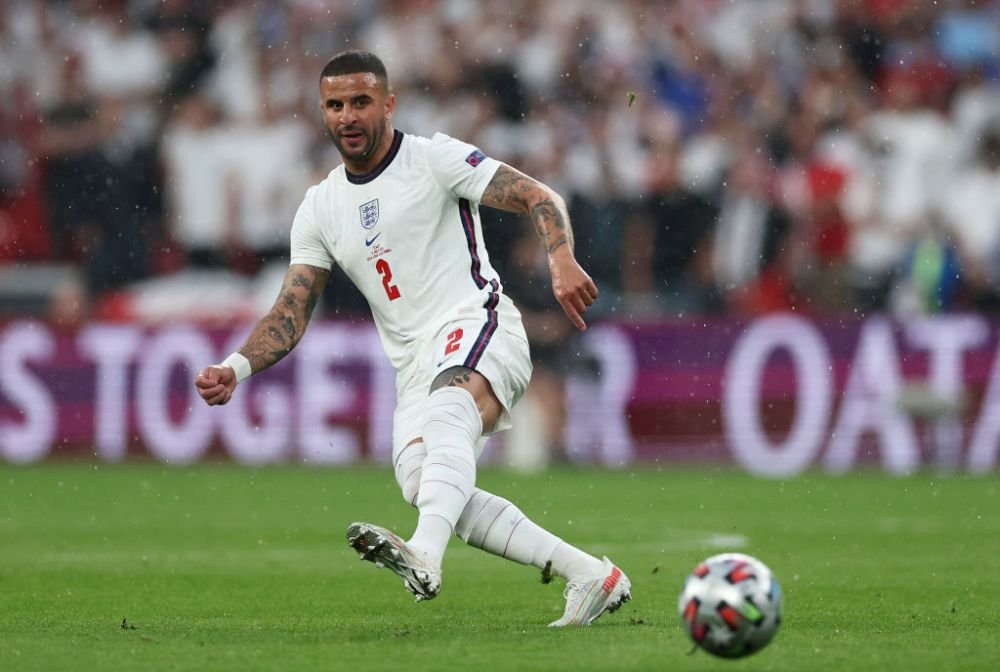 UEFA a anuntat echipa oficiala a turneului! Cinci jucatori italieni au prins 'primul 11'! Golgheterul Ronaldo a fost lasat pe dinafara. Cum arata_12