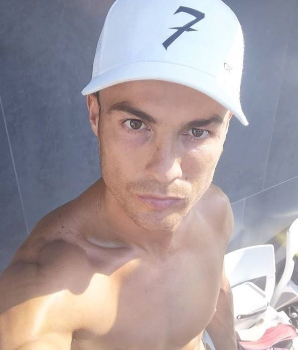 Georgina Rodriguez, noi postări din vacanță! Cum se relaxează alături de Cristiano Ronaldo: &bdquo;Iubindu-te pe mare&rdquo;