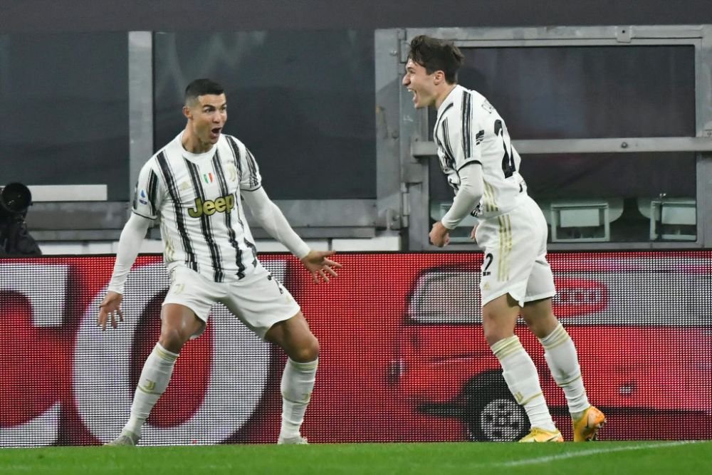 Georgina Rodriguez, noi postări din vacanță! Cum se relaxează alături de Cristiano Ronaldo: „Iubindu-te pe mare”_12