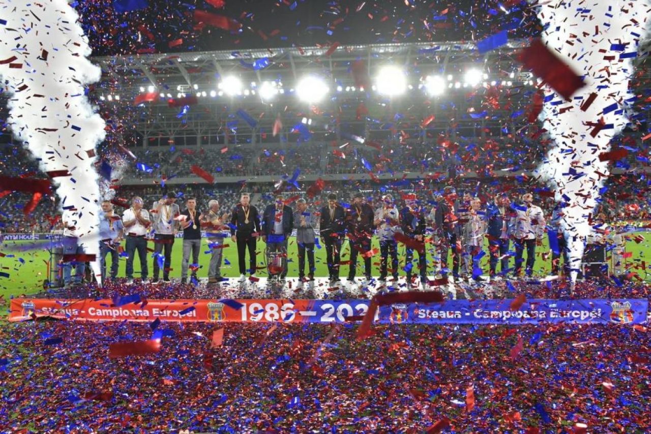 Dezvaluiri incredibile la Steaua! Fanii au strans bani pentru jucatori si staff, dar suma a ajuns la cadrele militare!_3