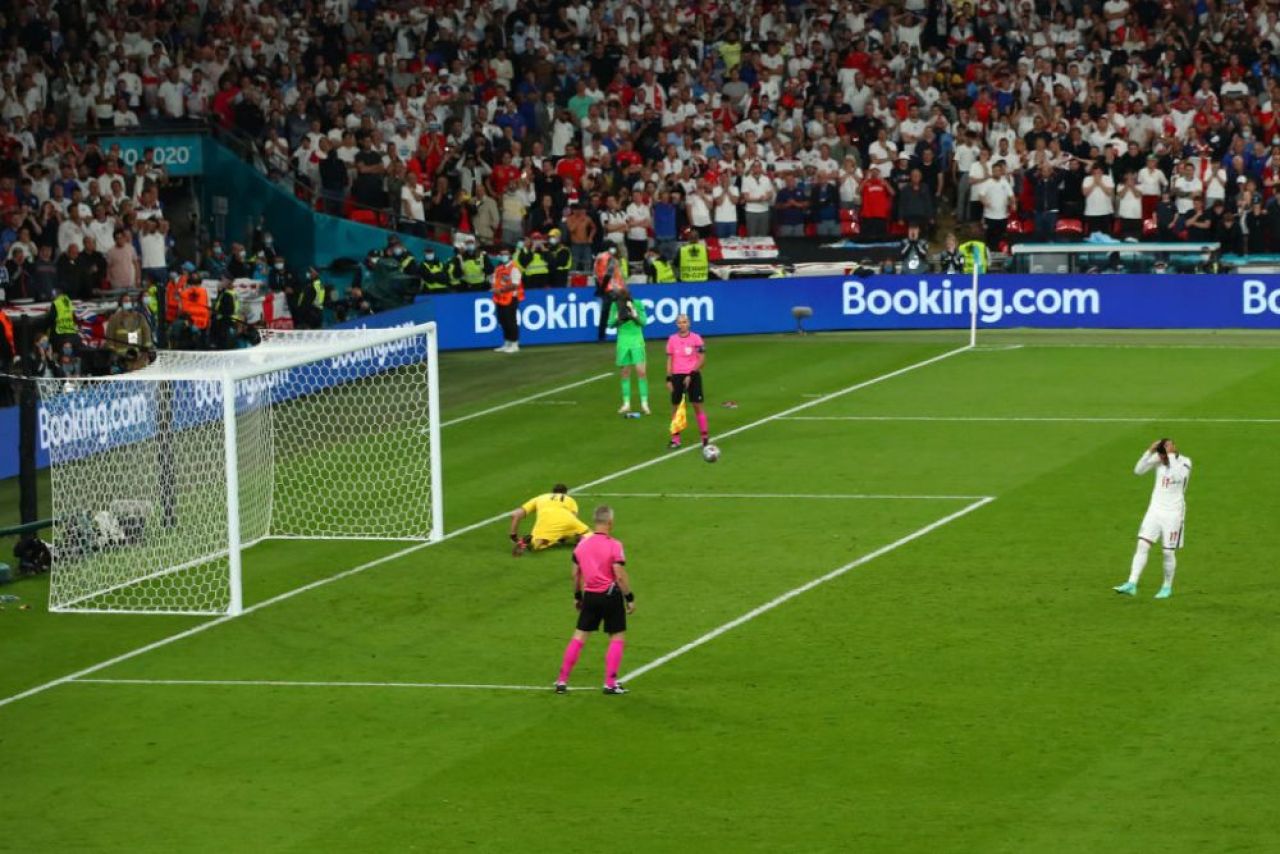 Primul mesaj al lui Sancho dupa ratarea penalty-ului din finala Euro 2020: