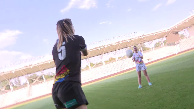 Doua surori fac senzatie in nationala de rugby a Romaniei! Una dintre fete e profesoara, cealalata e jandarmerita_2