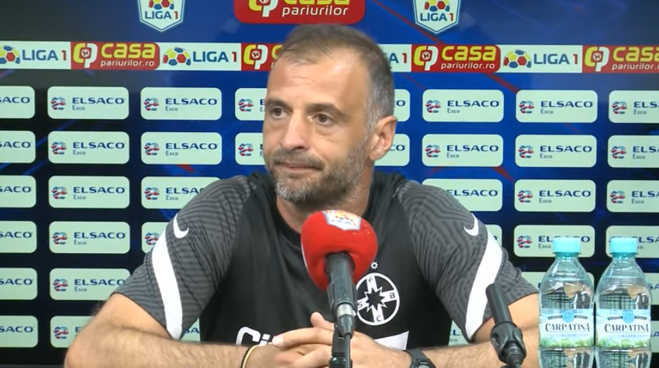 Pe repede inainte! Dinu Todoran a stabilit un nou record la meciul cu FC Botosani. Cate secunde a stat la conferinta de presa _3