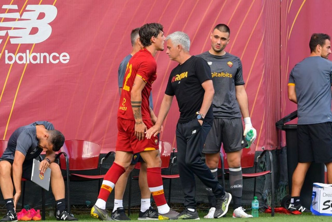 Inceput senzational pentru Mourinho! Jucatorii Romei au dat tabela de marcaj peste cap in primul meci cu portughezul pe banca _4